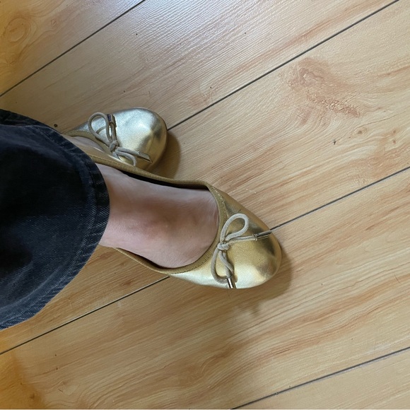 Michael Michael Kors Gold Ballet Flats, Sz.6. Leather, EUC. - Picture 7 of 7